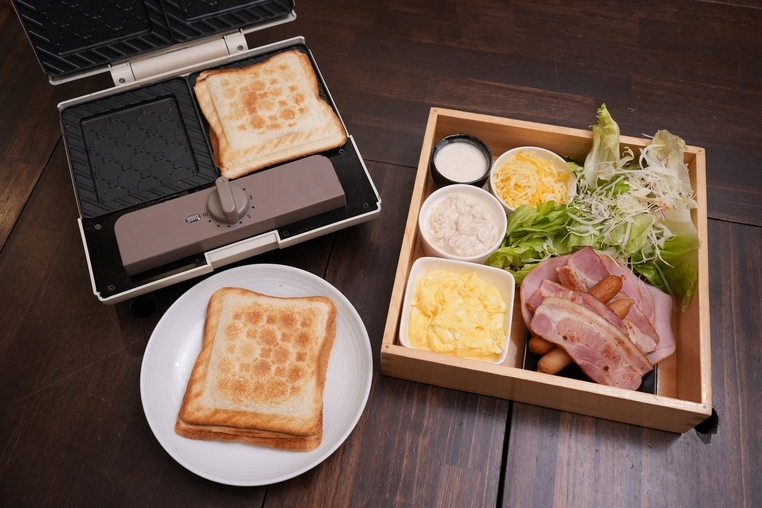 １泊朝食付プラン〇贅沢に町家ステイ【朝食は選べる3種鍋と九種彩り小鉢の和朝食orホットサンド】★
