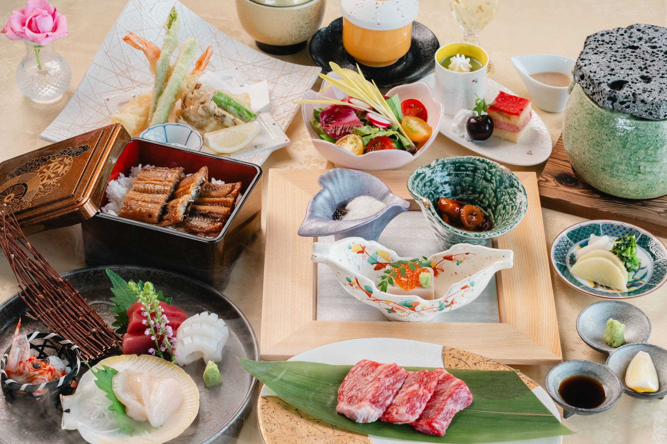 ☆彡開業記念1万円OFF【海花旬彩】生簀鮑と地魚姿造り・三河牛・一色鰻付特撰会席を音楽ホールで堪能♪