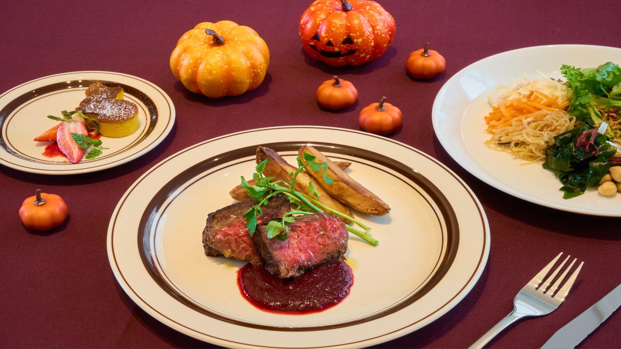 【翌日ランチ】ハロウィンのご褒美♪黒毛和牛ランプステーキ＆かぼちゃスイーツ