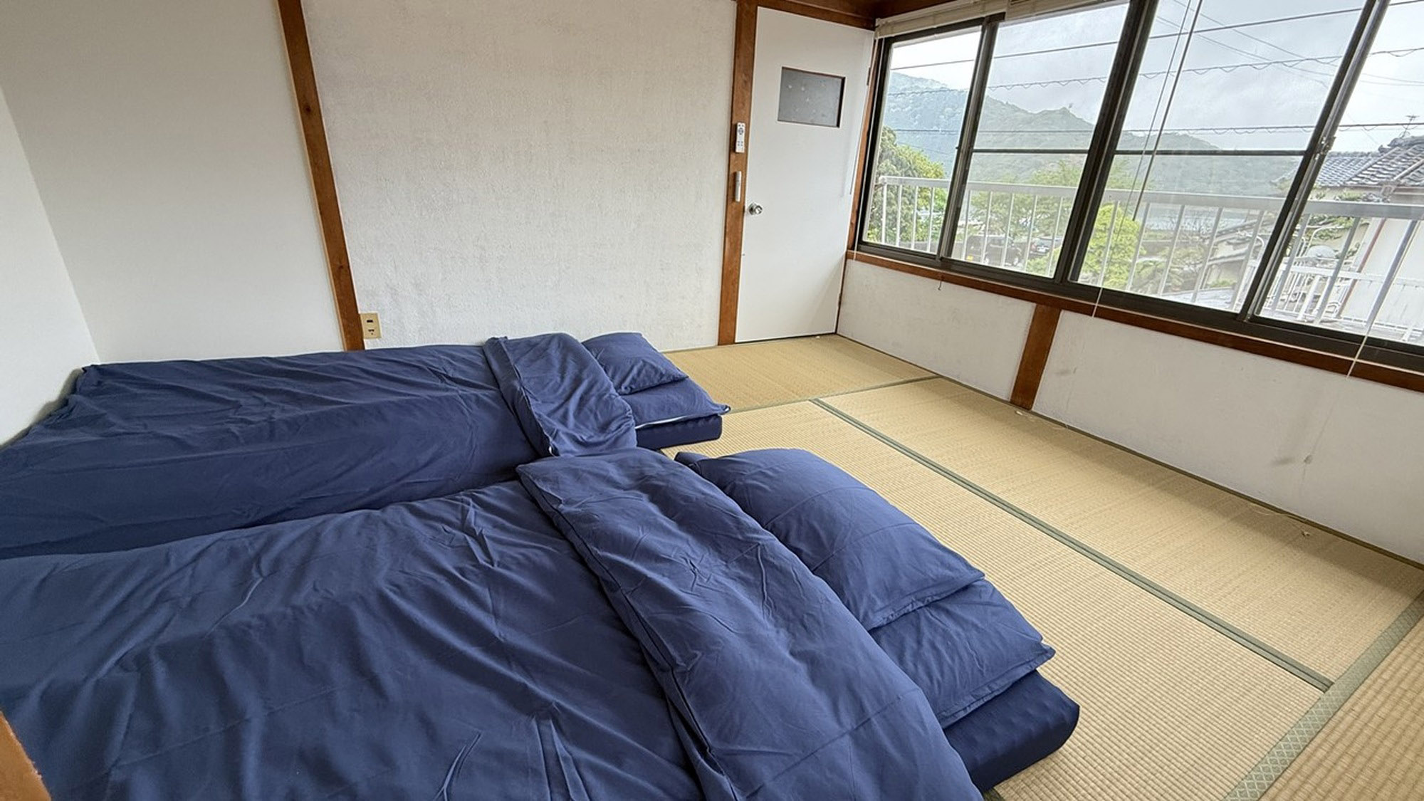 ・【1～2名用個室】最大2名様まで布団を敷いてご利用いただける和室