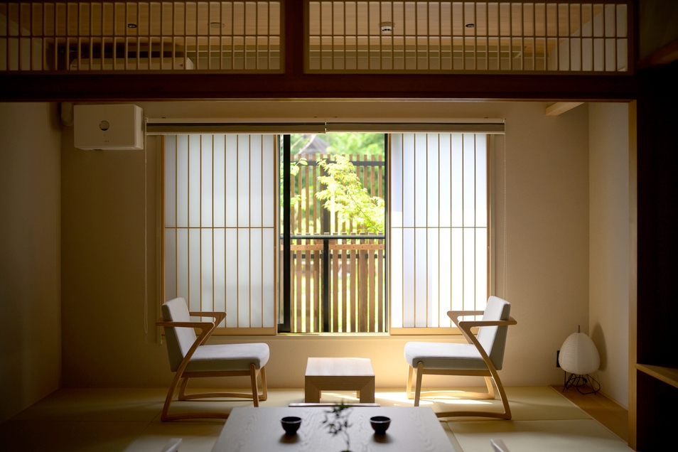 【4泊以上プラン】箱根仙石原｜大自然・観光便利｜源泉かけ流し温泉｜広々ラウンジ｜最大6名｜102牡丹