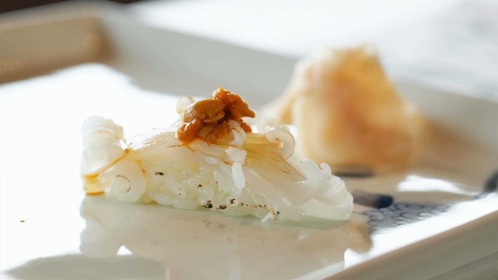 【鮨-SUSHI-】海の見えるカウンター席＜19:00〜＞食を旅する オールインクルーシブ／4組限定