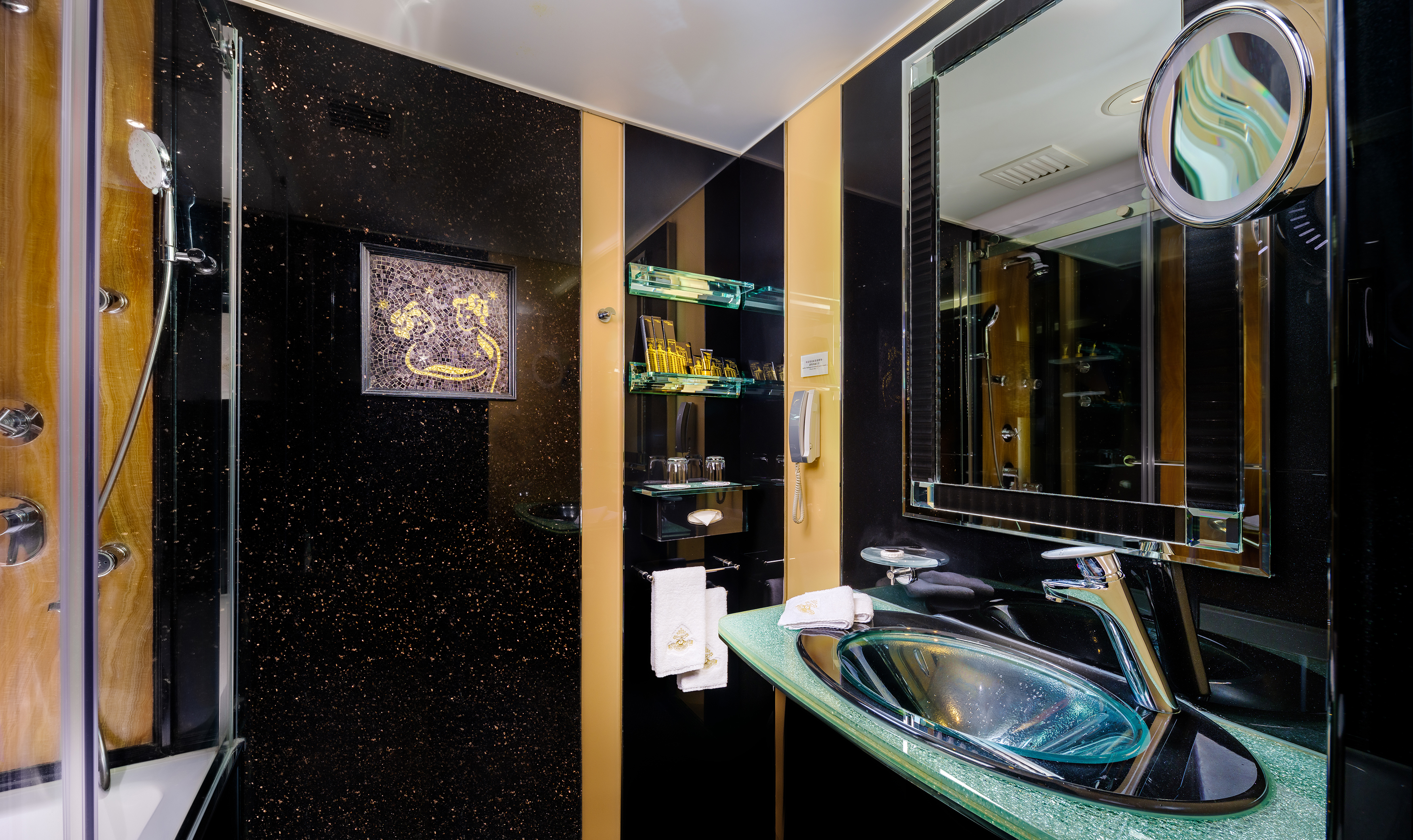 デラックスルームのバスルーム