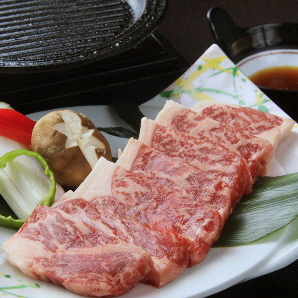 【香ばしい上州牛ステーキ100グラム】×【あわしま伝統山賊鍋】≪2食付≫欲張りグルメ◆大広間で会場食