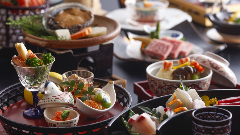 山陰の味覚満喫☆和牛に鮑、朝獲れ鮮魚盛り【日本海の美食を味わう】華水亭のスタンダードプラン(R)