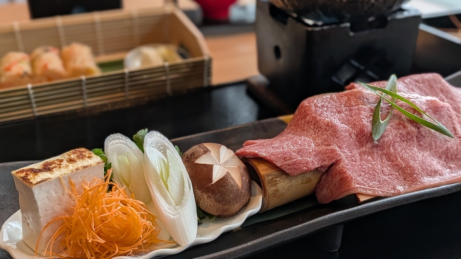 ＜お部屋食-2食付き＞客室露天風呂で愉しむ、上質なおこもり滞在◆湯賓館特選会席