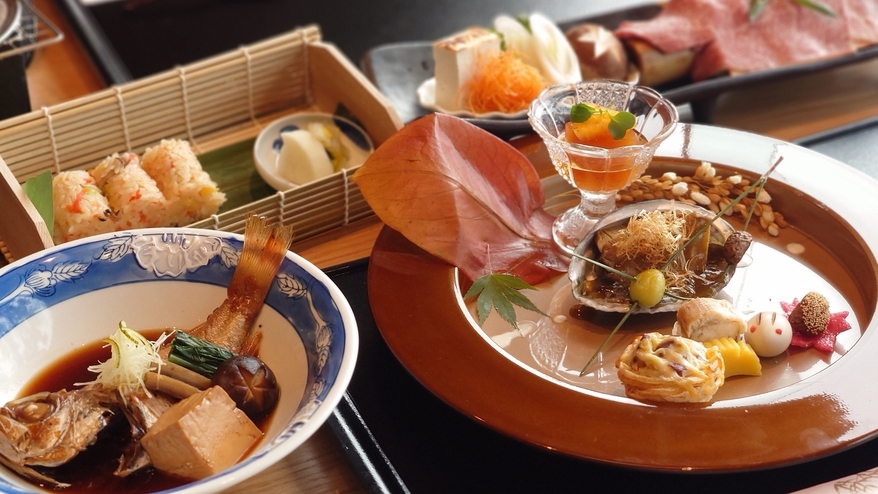 ＜お部屋食-2食付き＞客室露天風呂で愉しむ、上質なおこもり滞在◆湯賓館特選会席