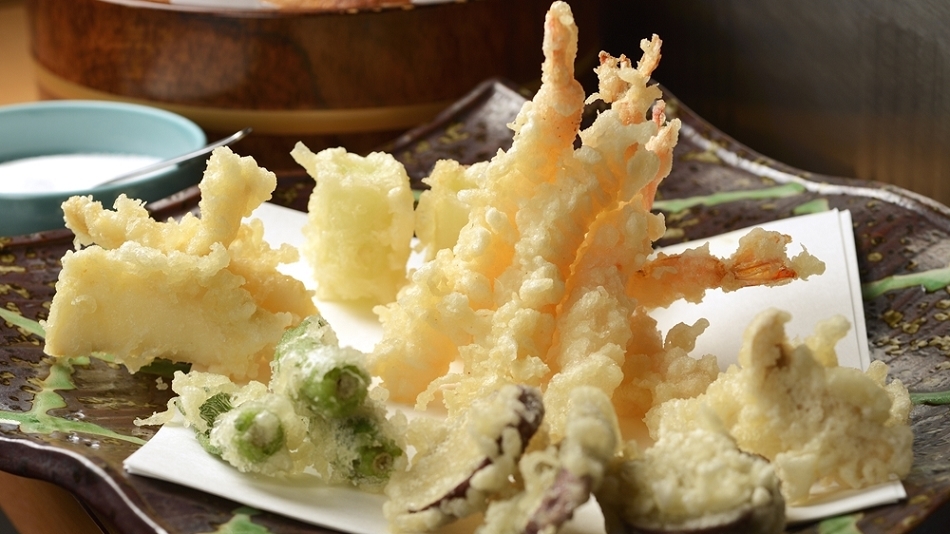 【春の大満足☆旬彩ビュッフェ】握り寿司のライブキッチンと天ぷら・お肉料理が並ぶ味わいダイニング