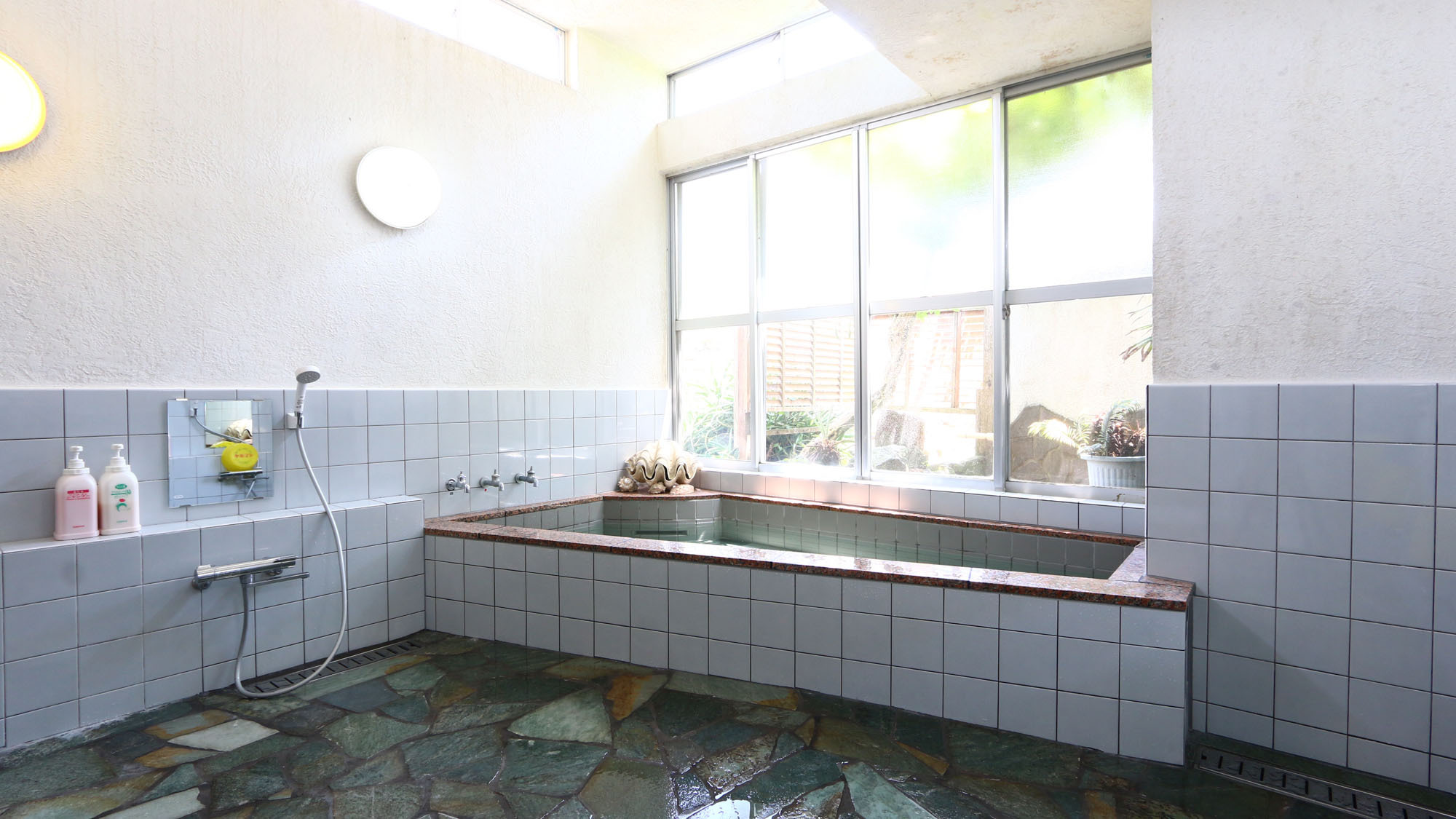 【楽天スーパーSALE】【グレードアップ★房州エビ付舟盛プラン】姿造りか鬼殻焼きチョイス［１泊２食］