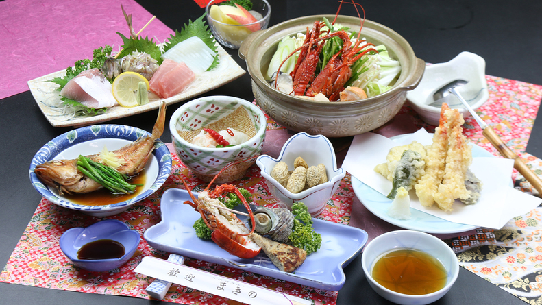 【磯鍋+舟盛り】伊勢海老・かに・ホタテなど豪華海鮮鍋と豪快舟盛りで大満足［１泊２食］