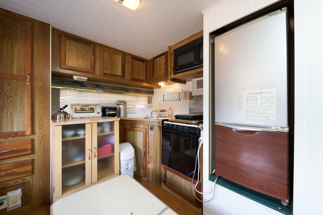 【ペット同伴OK】簡易キッチン有、屋根付ウッドデッキでは、バーベキューも 出来ます。（頭数制限あり）