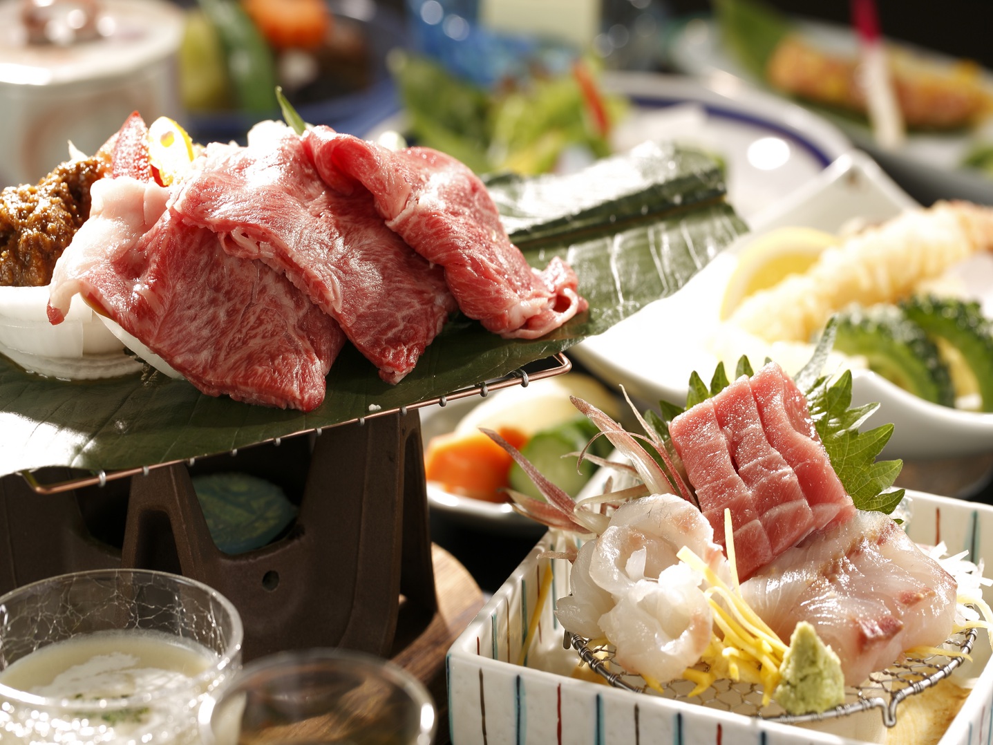 新鮮な旬彩料理と３種の（美肌効果抜群）貸切風呂を堪能！2食付きお食事処！