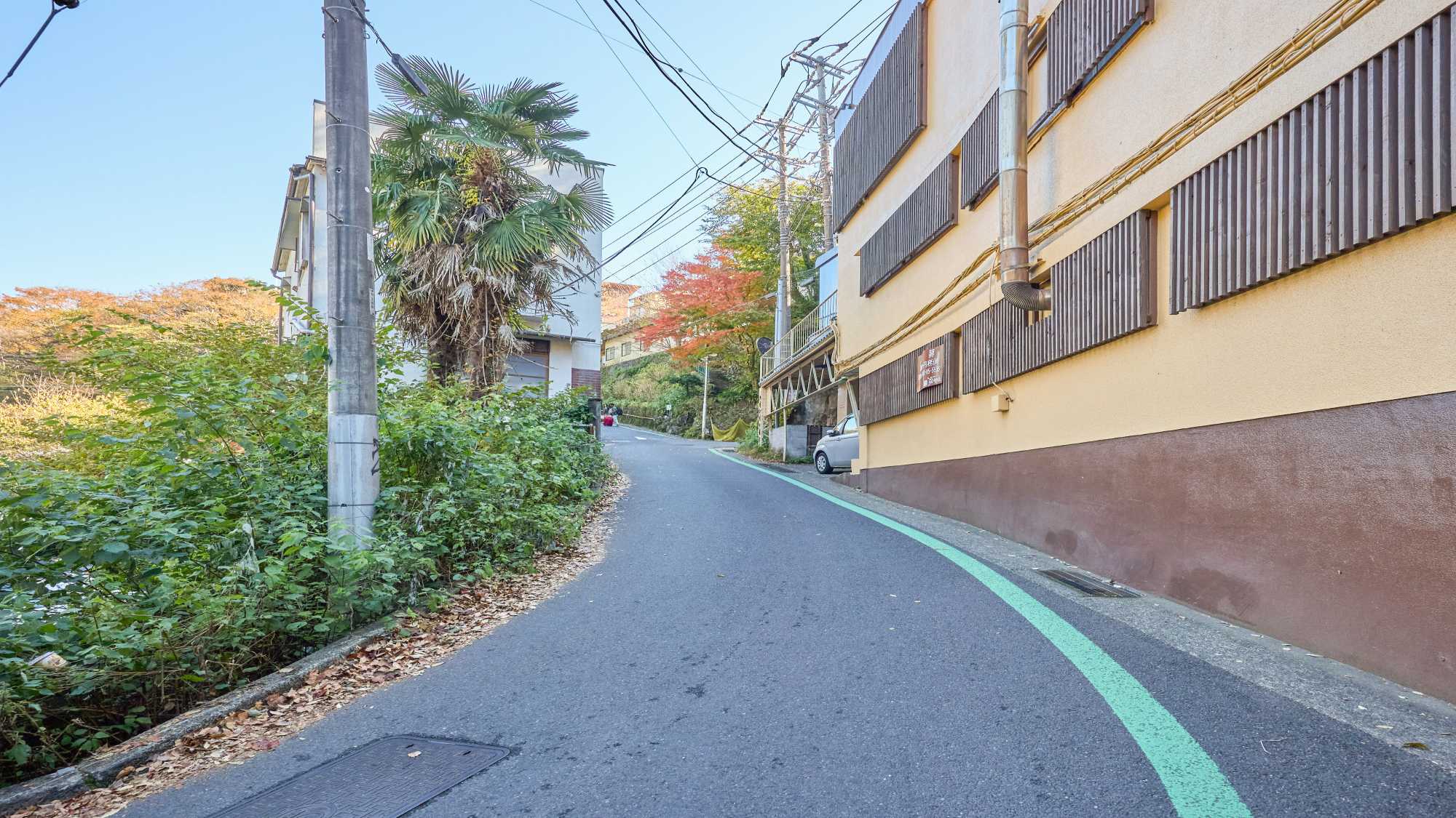 ・【道順3】そのまま坂道を直進してください