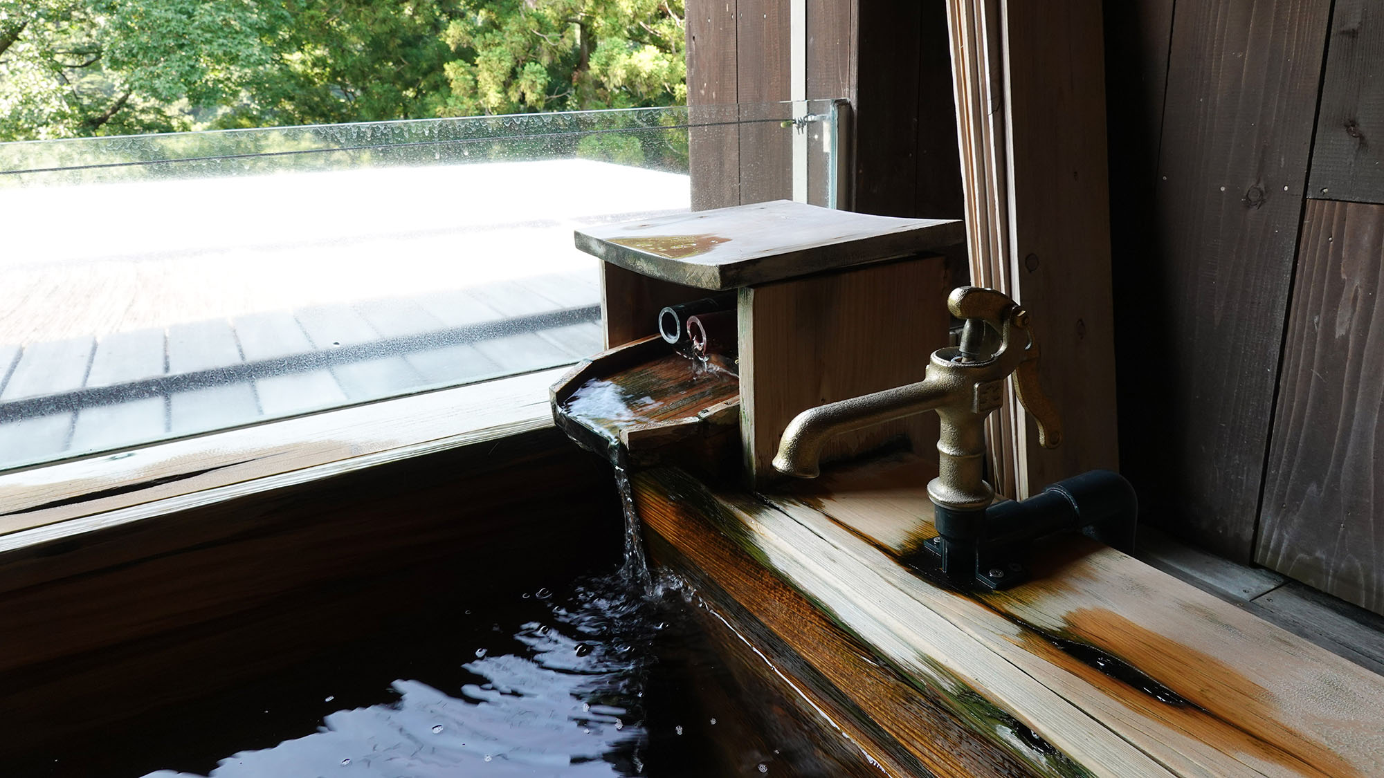 ・【海松（みる）】歴史ある箱根温泉をお好きなだけ。お部屋でゆっくり露天風呂をご堪能ください