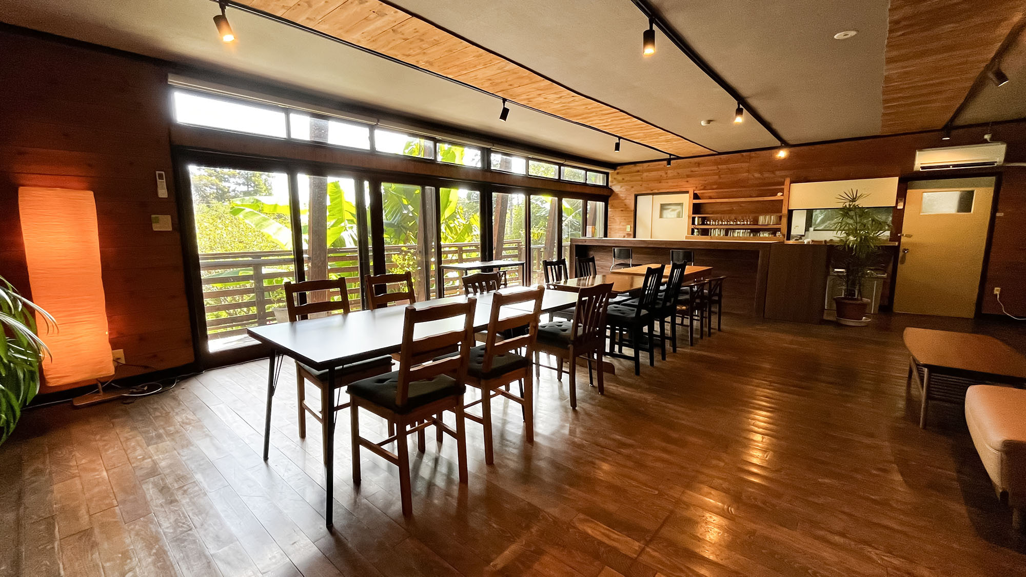 ・【ダイニング】セミナー・ミーティング・ワークショップなどにも最適