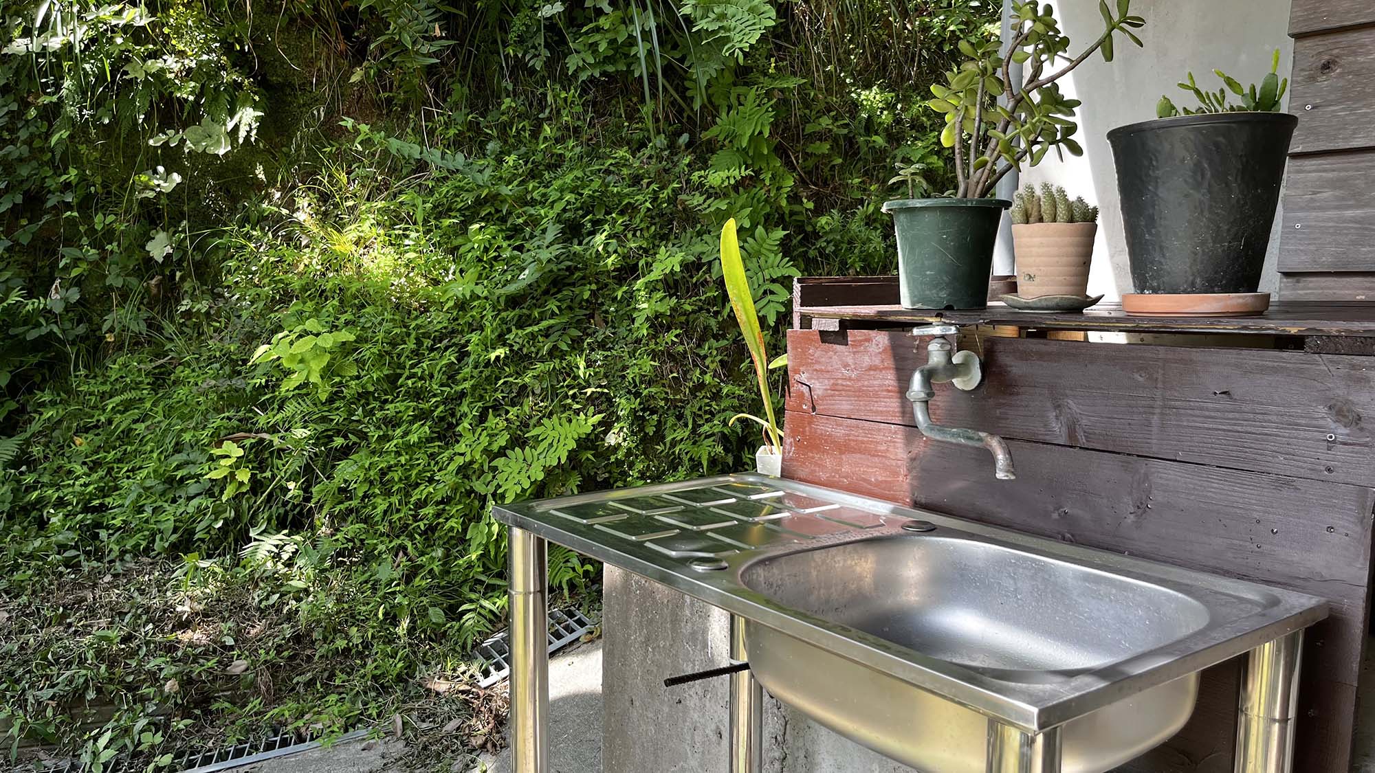 ・【ガーデンシンク】BBQ用の流し台。下準備や後片付けも快適です