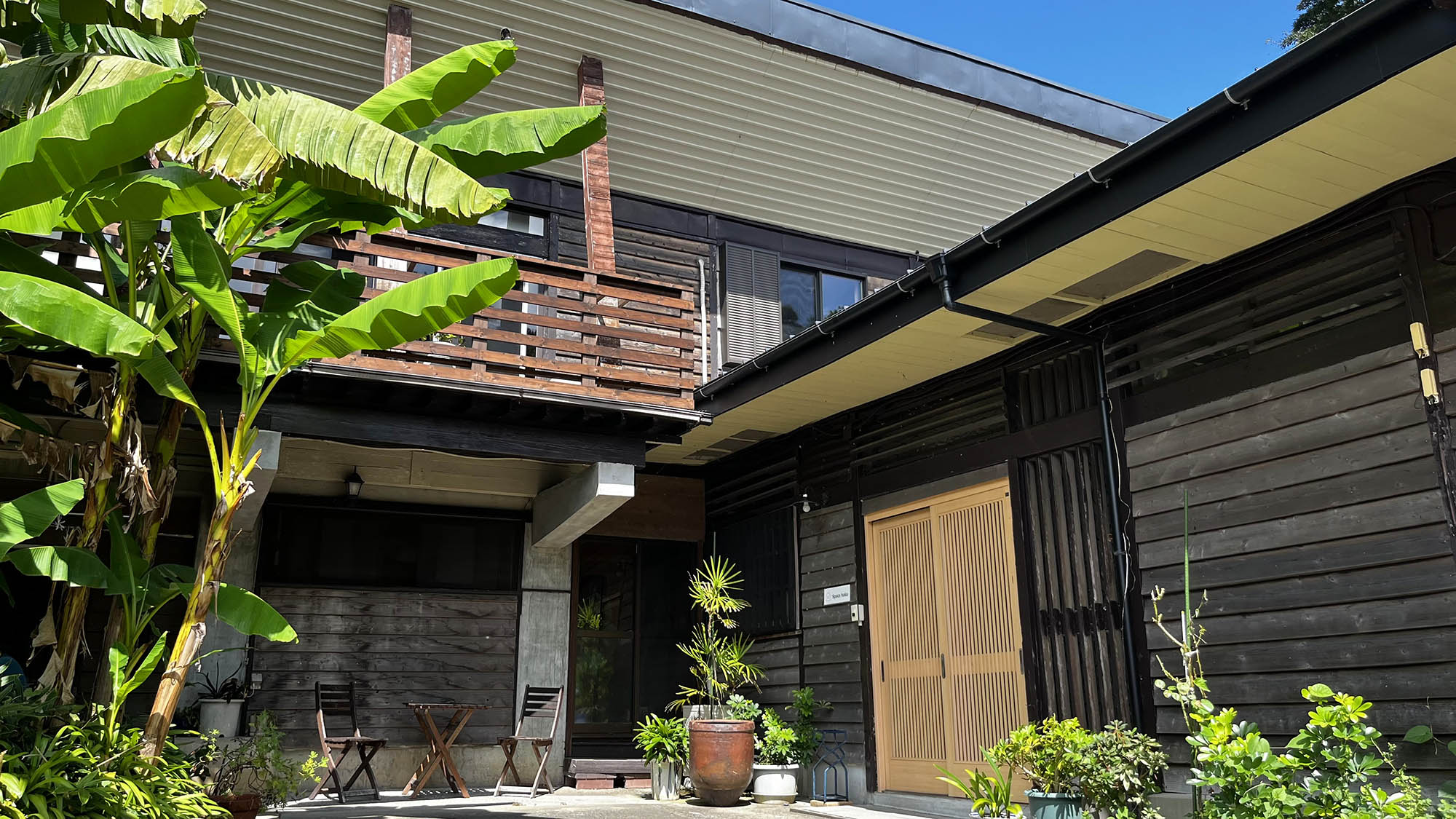 ・【外観】延床８０坪で広々♪庭も自由に使えます☆彡