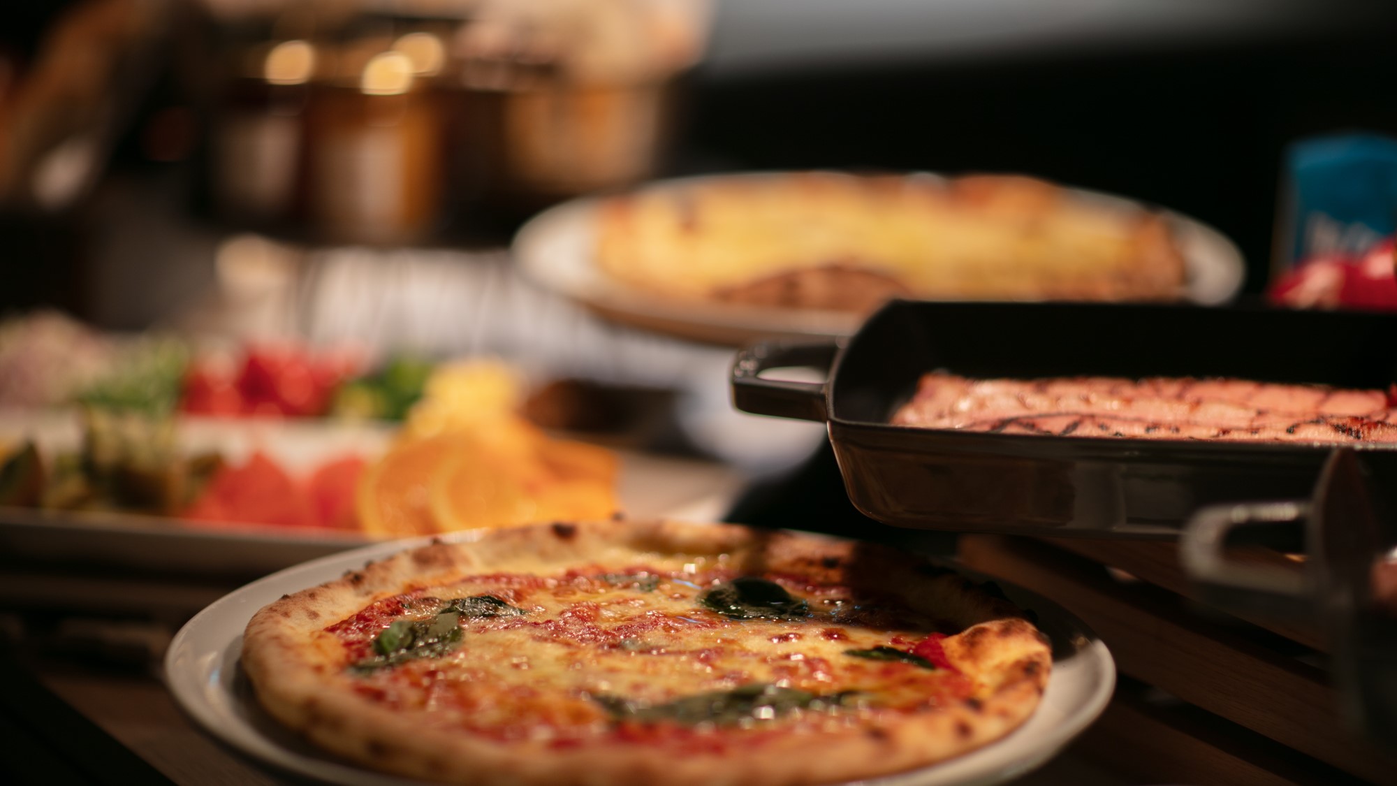 【朝食イメージ】窯焼きピッツァをはじめ、出来立ての料理をお愉しみいただけます