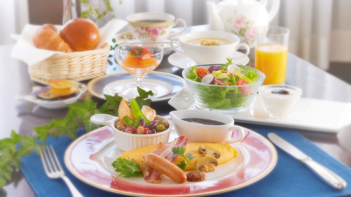 【和洋選べる山の手朝ごはん】ふわとろ山の手オムレツの洋朝ごはん♪地元食材ふんだんの和朝ごはん♪