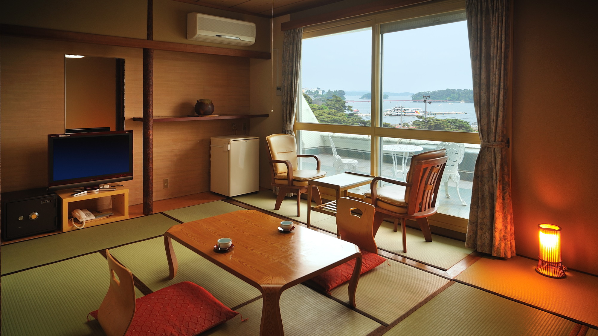 松島湾を望むお部屋