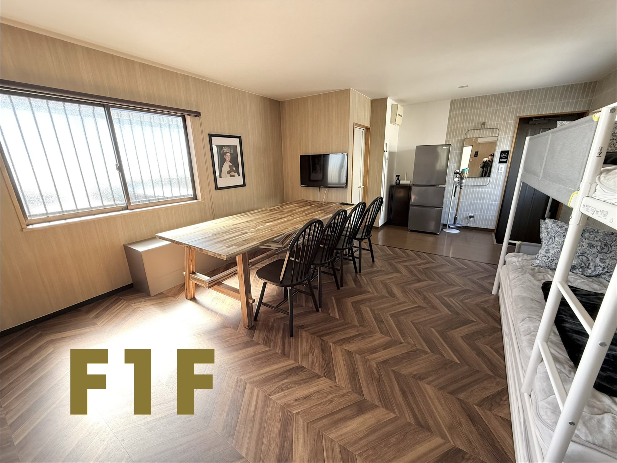 18畳洋室 / ３Bunk Beds +３Extra beds F1 禁煙