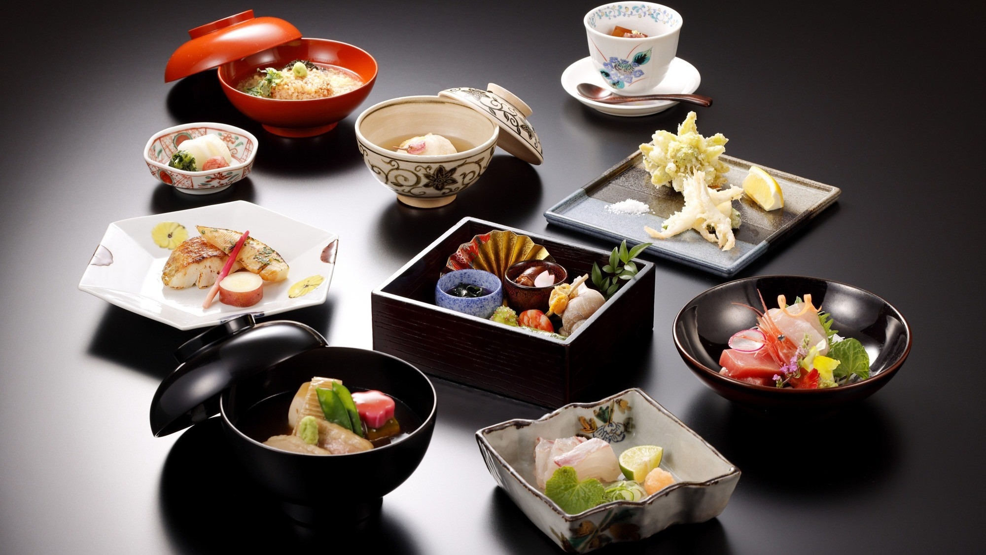 【日本料理・弁慶】金沢ならではの山海の幸・地元食材を随所に盛り込んだ「加賀会席」を食す＜夕・朝食付＞