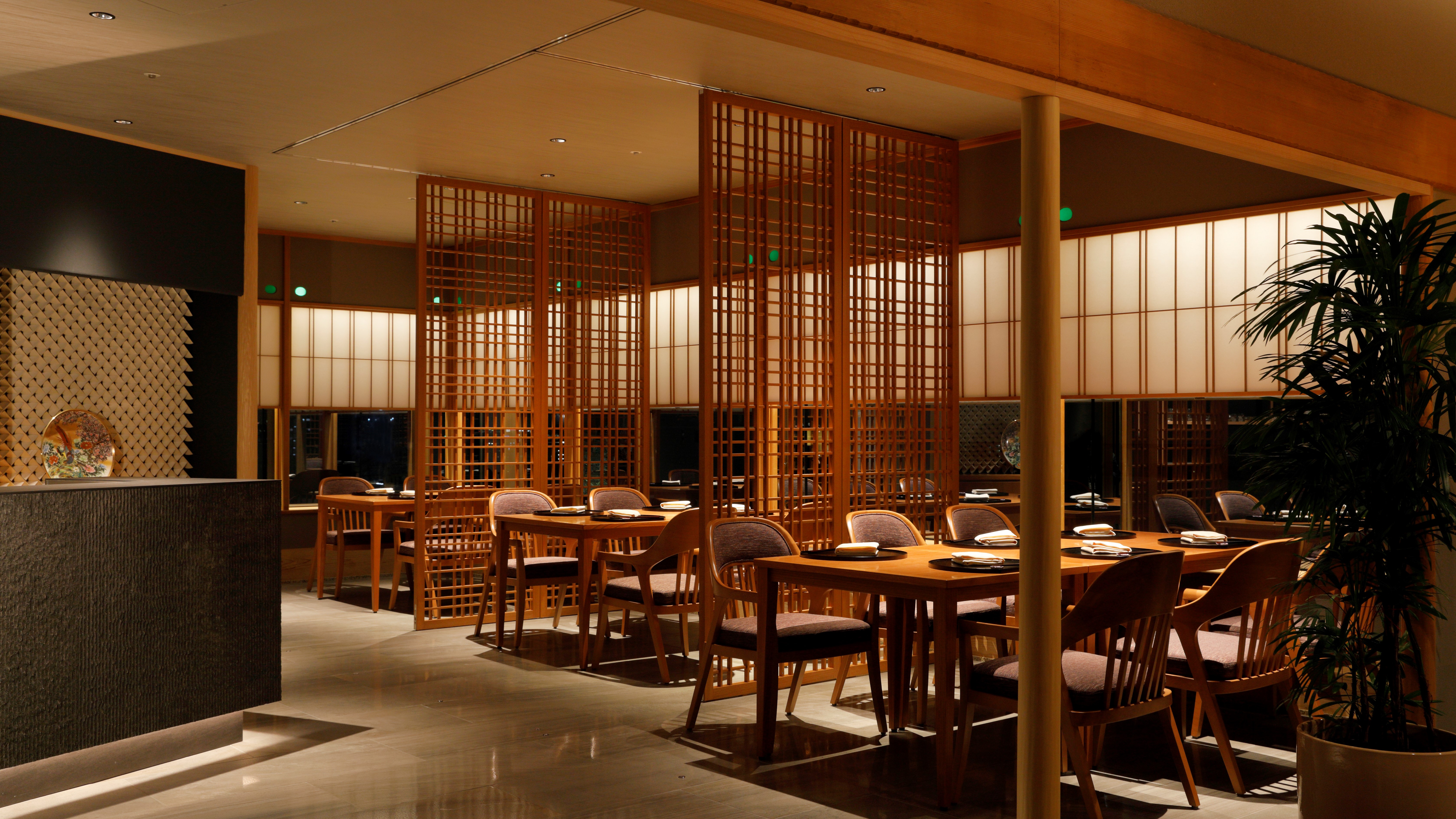 6階　日本料理「弁慶」ホール席