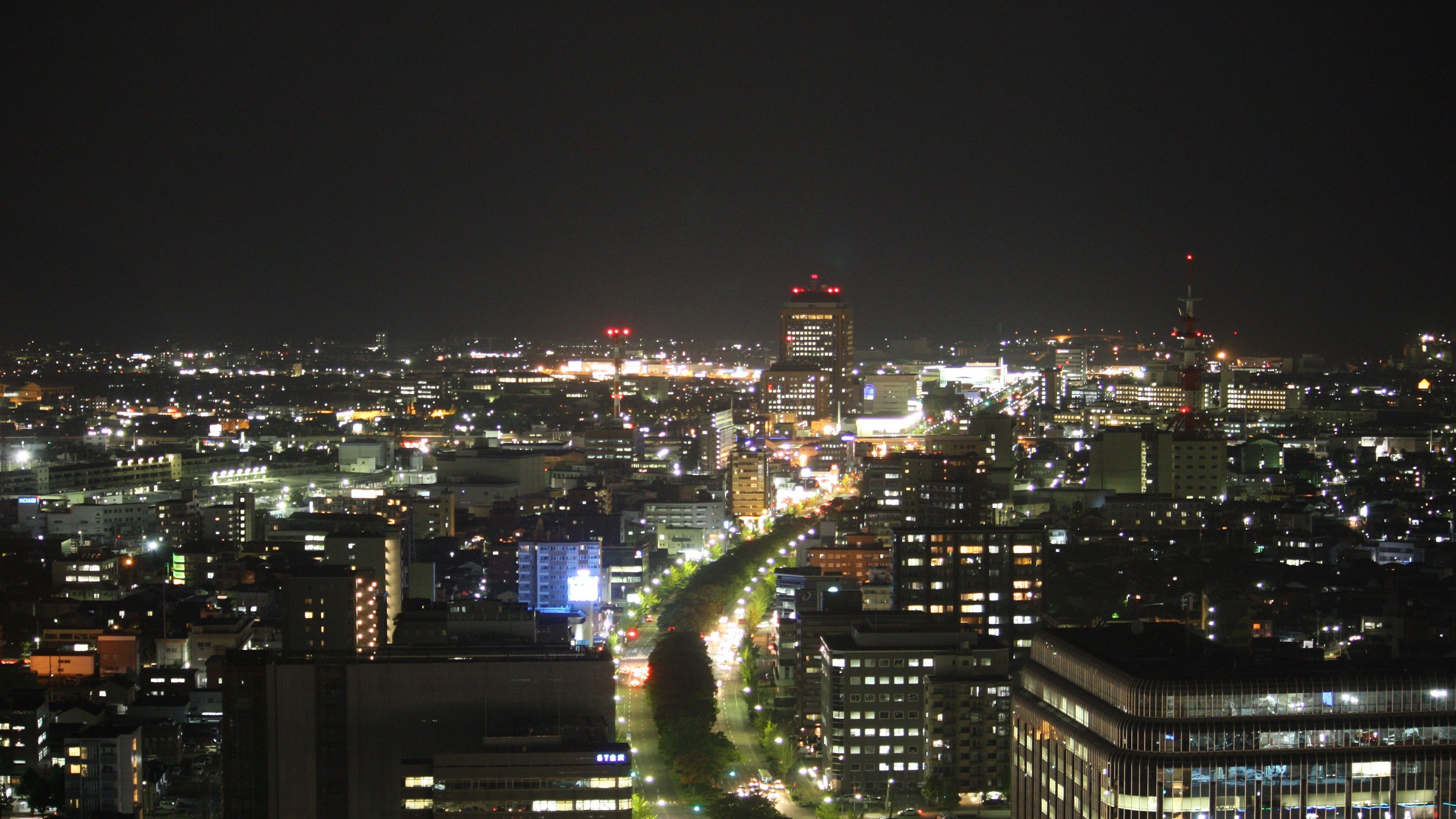 お部屋から眺める金沢の夜景（一例）