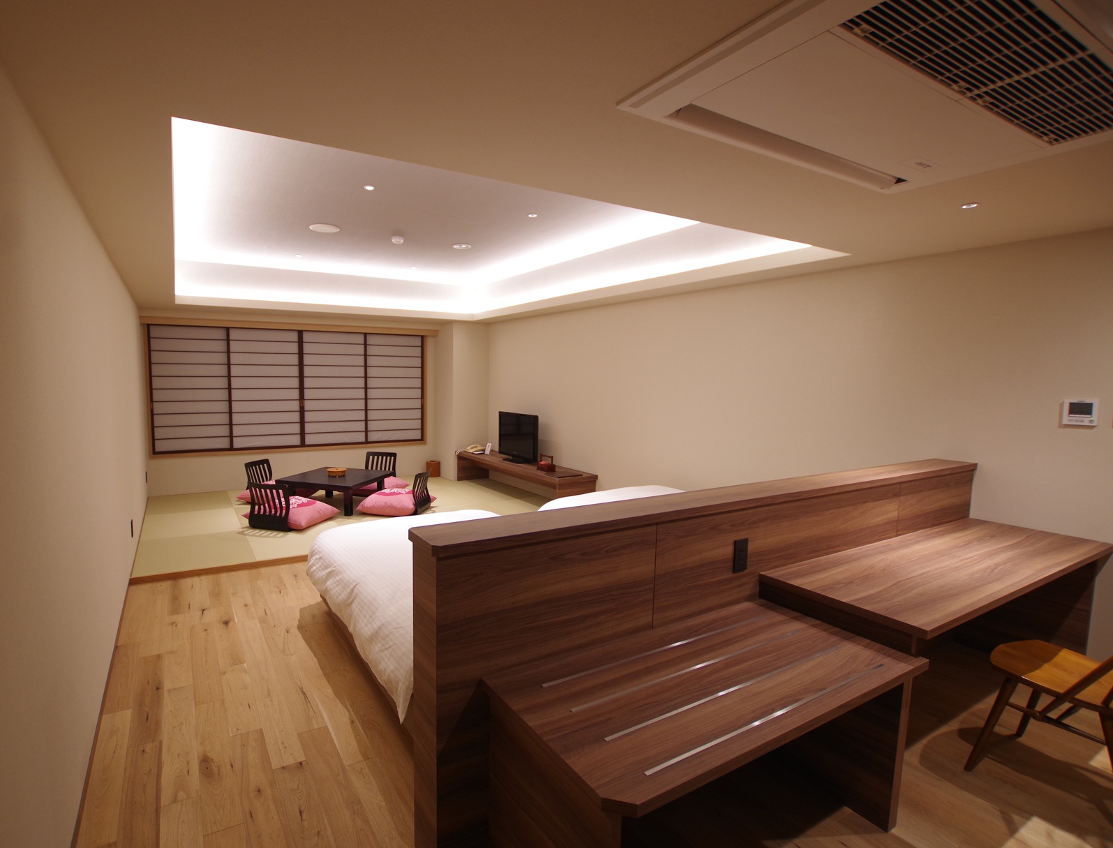 SPA SUITE 畳リビング海側（禁煙）