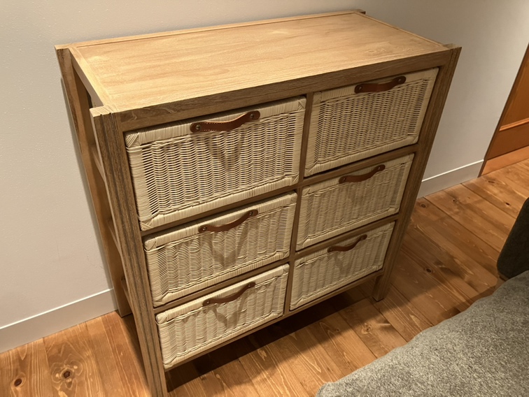 ルームB　キャビネット