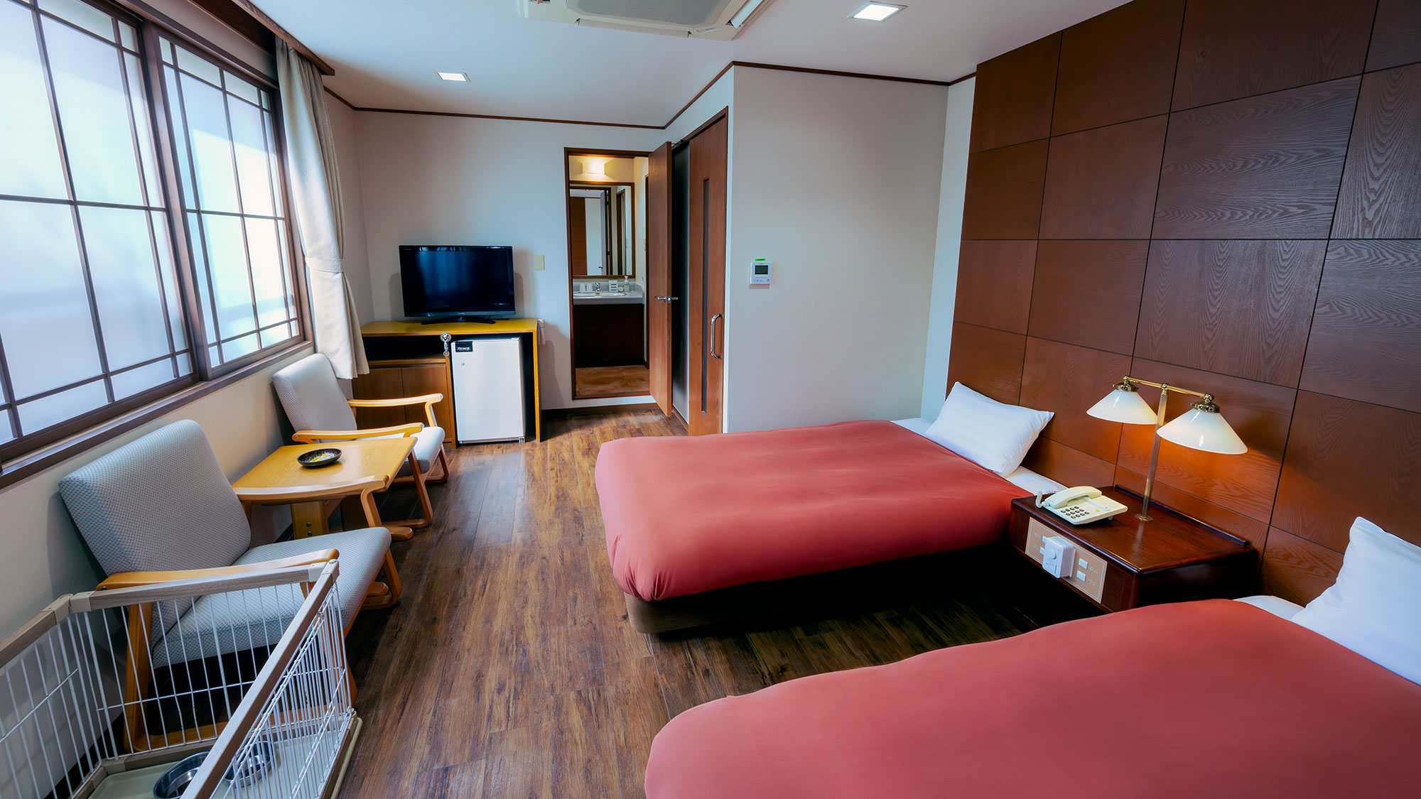 【ワンちゃん洋室】小型犬専用の24平米ツインルーム