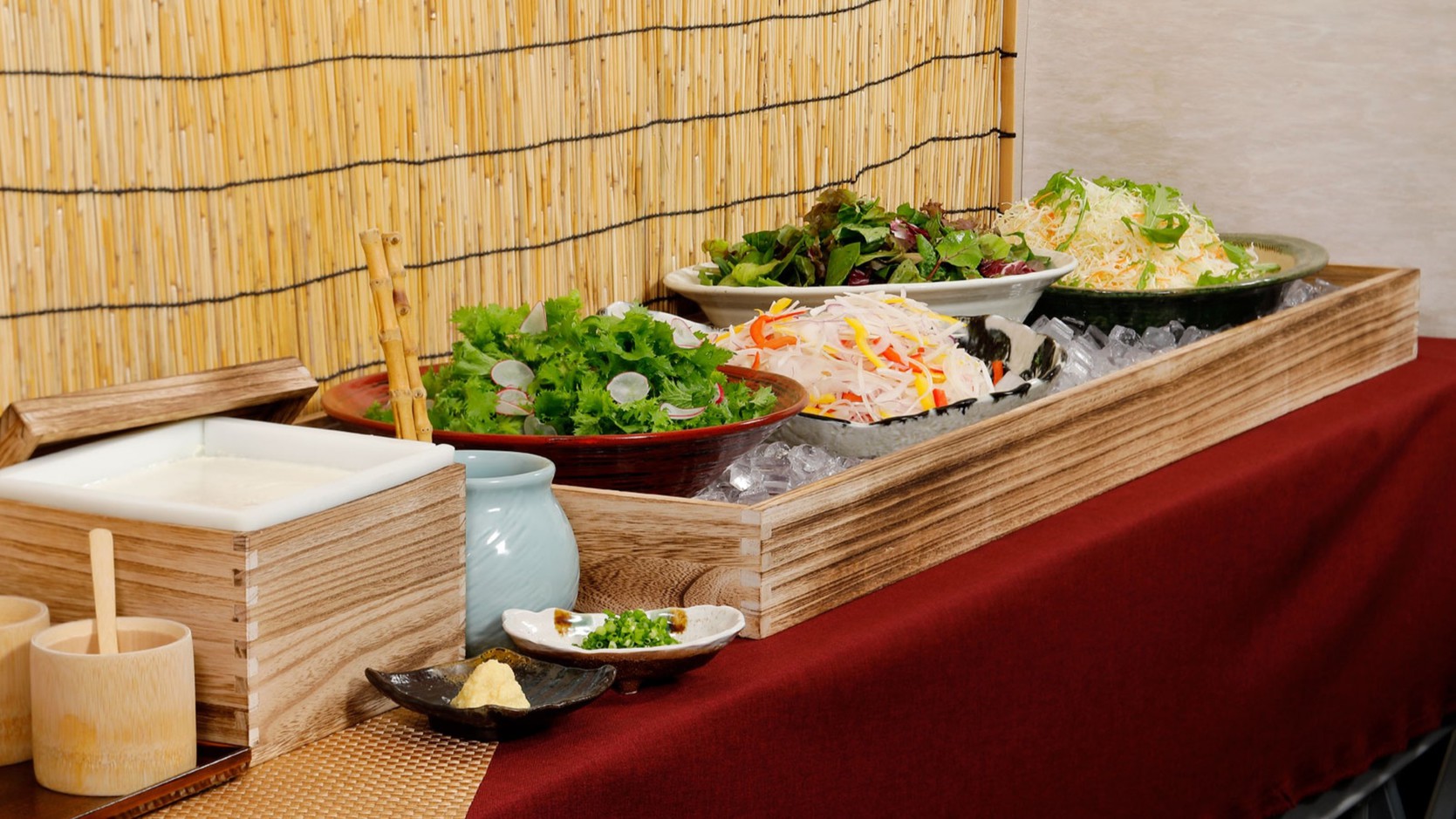 豆腐・サラダバー