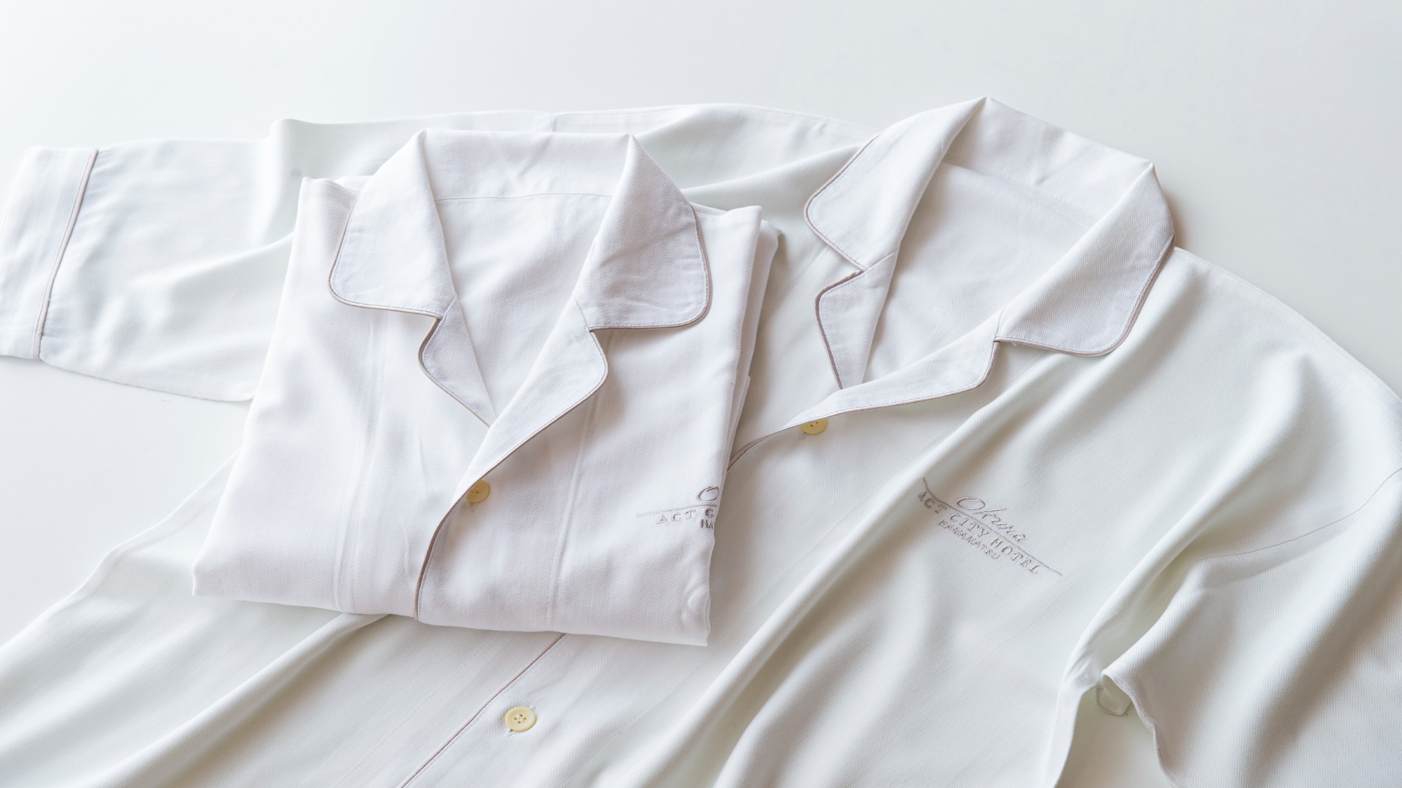 ナイトウェア（32-36、41-42階）