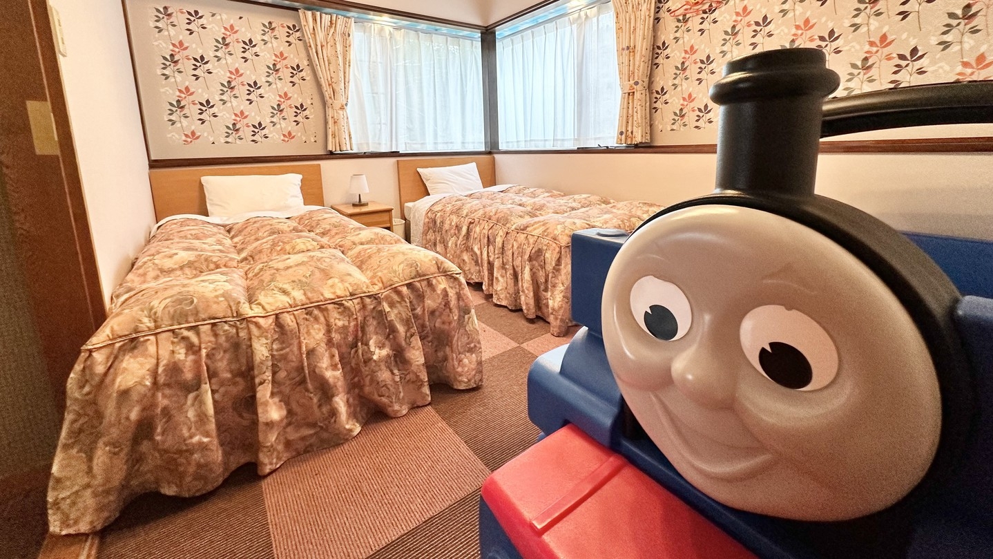 ファミリー和洋室【機関車トーマスベッド付き】