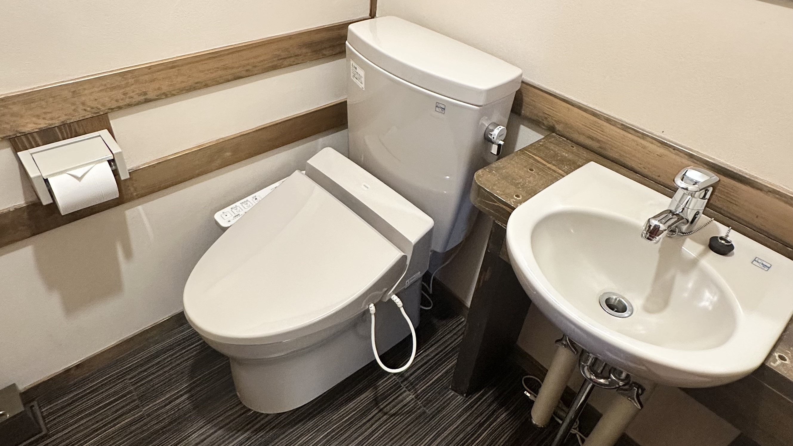 【お部屋】二間続き和室・スタンダード和室　洗面トイレ