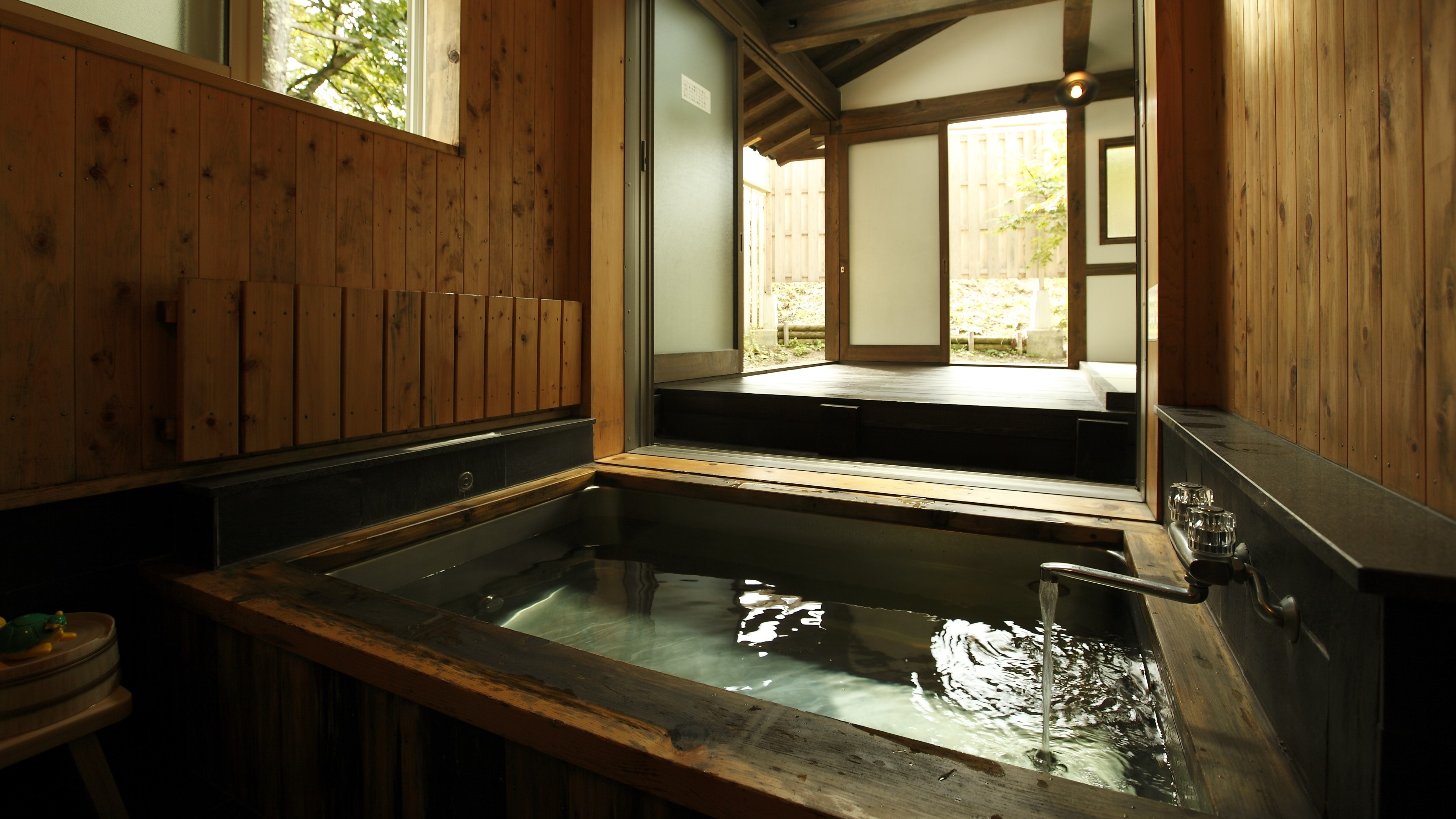 【お風呂】お蔵造りの湯２