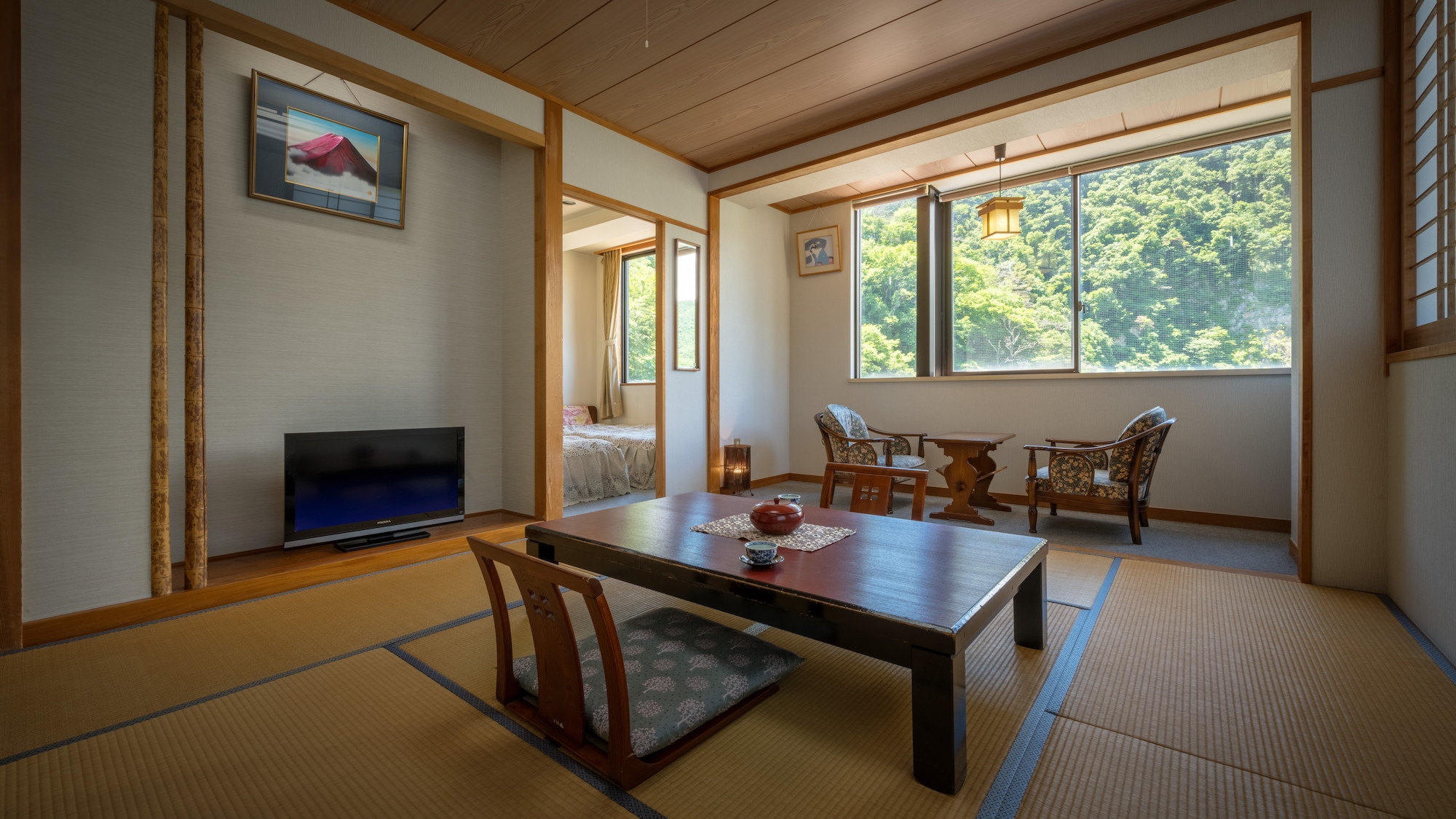 【和洋室】ペットと泊まれる10畳+ベッドルーム