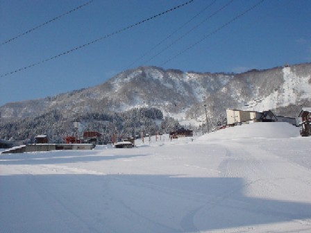石打丸山スキー場ゲレンデ0分のペンション ３月春スキープラン〜好みの食事が選べる宿（持ち込みOK）
