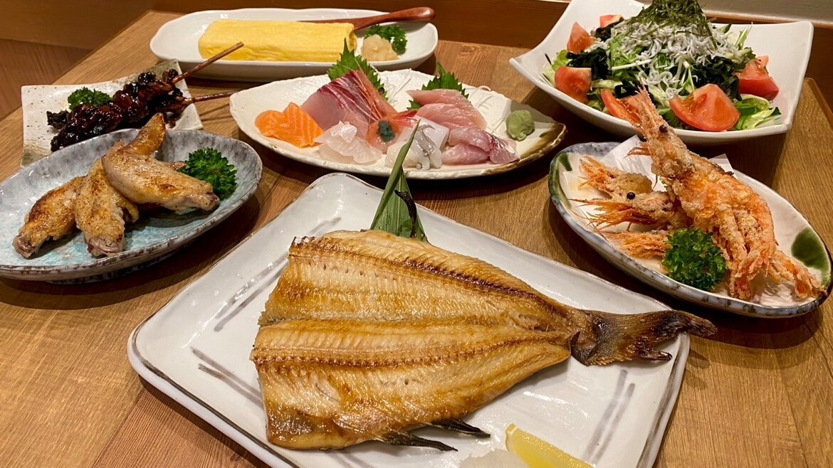 【海鮮旬菜ふじた】さんの2，000円分食事クーポン付！満足満腹夕食・朝食付プラン！