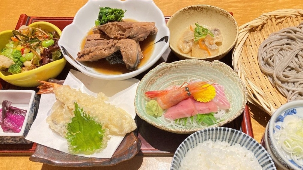 【2食付プラン】氷見直送のお魚が美味しい。夕食は高田屋の日替わり定食！