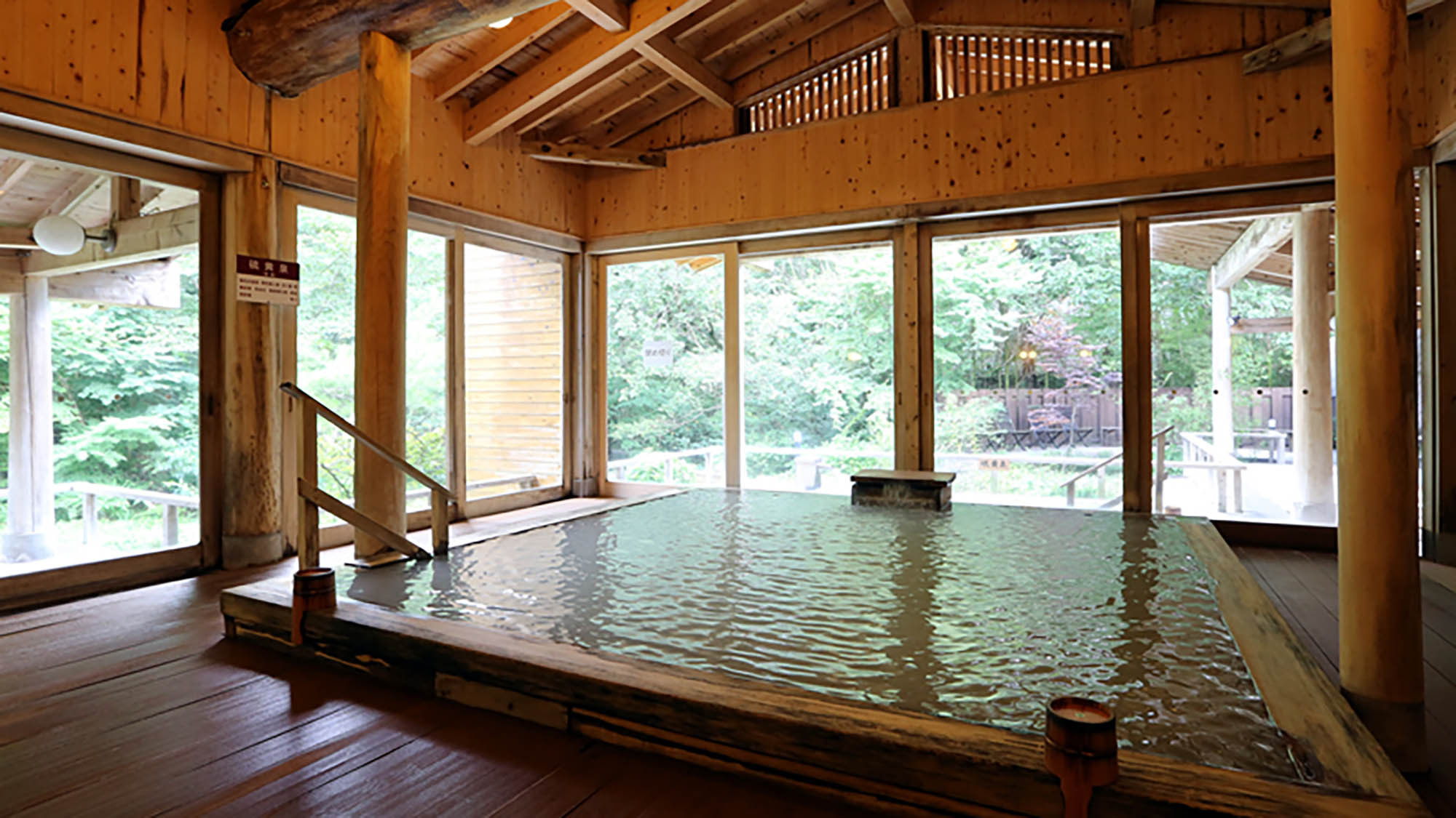 【栃木県民限定】佐野・小山・宇都宮発着の往復直行バス代550円！！＜お食事はバイキング＞