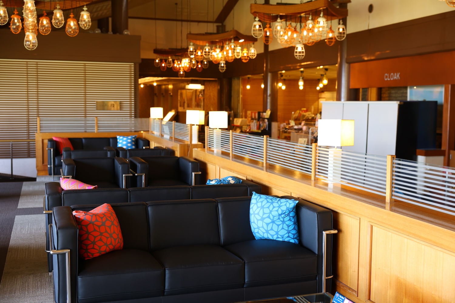 ロビーラウンジ