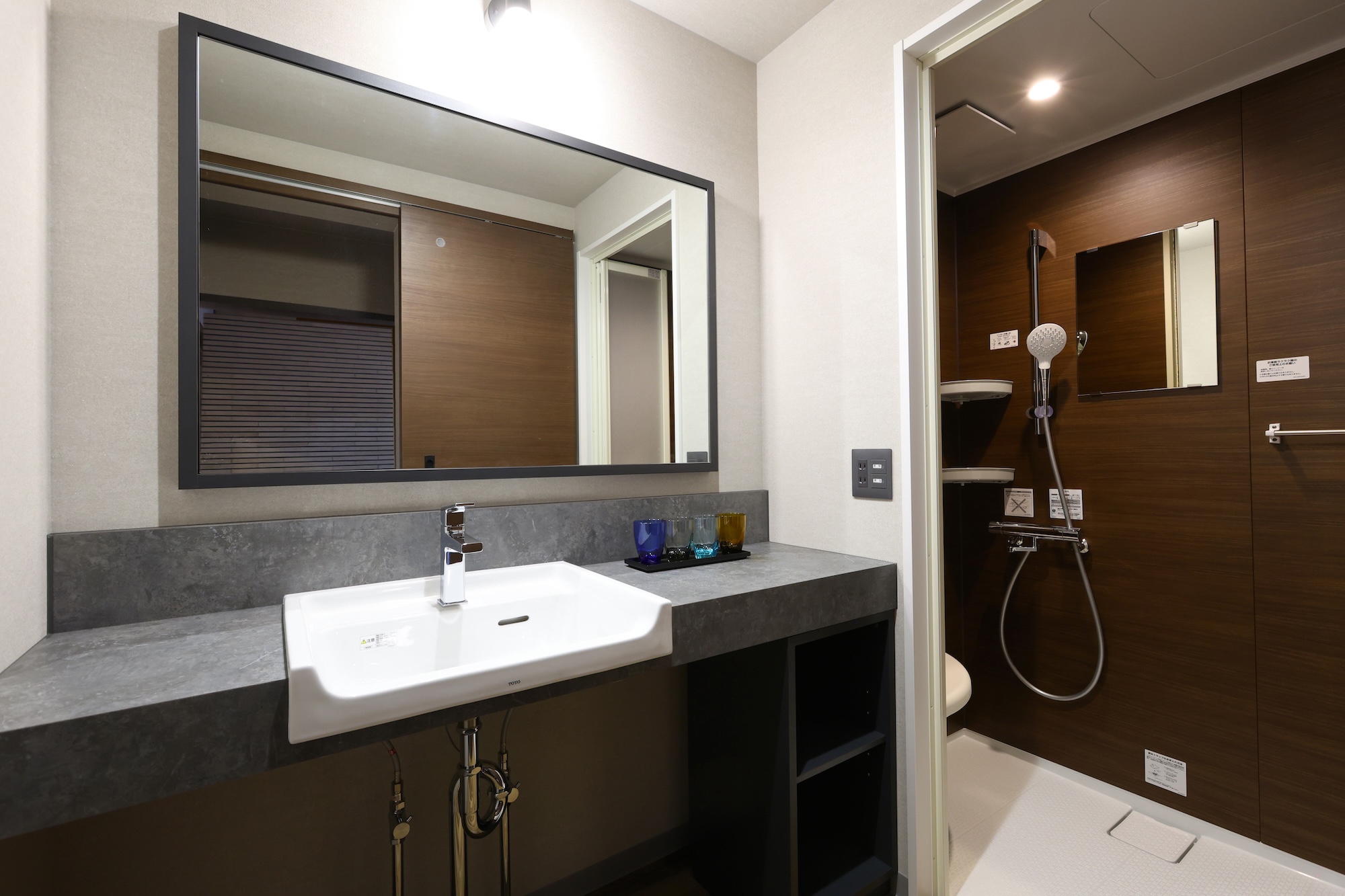 【NEWオープン】客室から富山湾と立山連峰の眺望を望む和モダン客室B