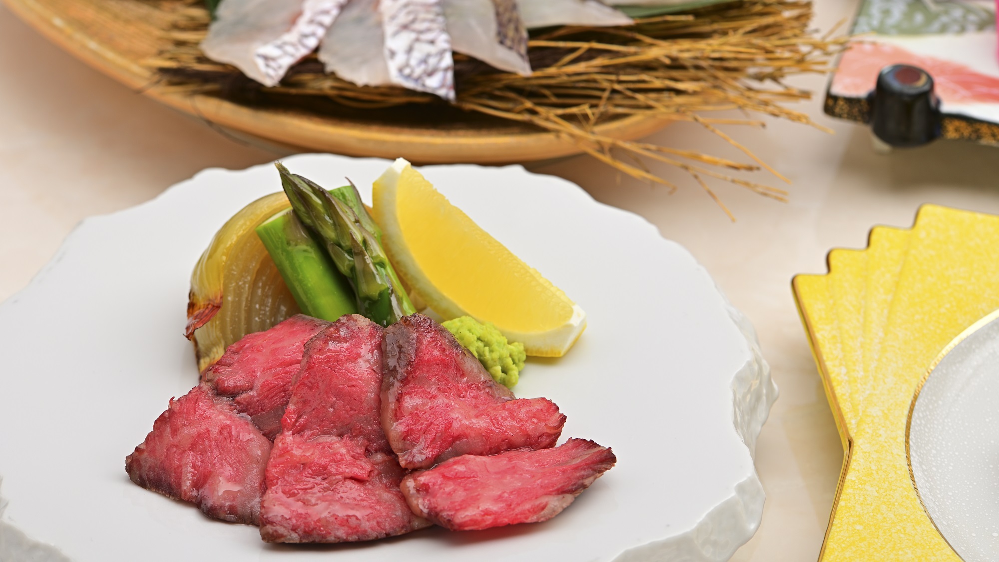 【季節を結う創作会席】旬ノ膳・春「知床和牛香味焼き」
