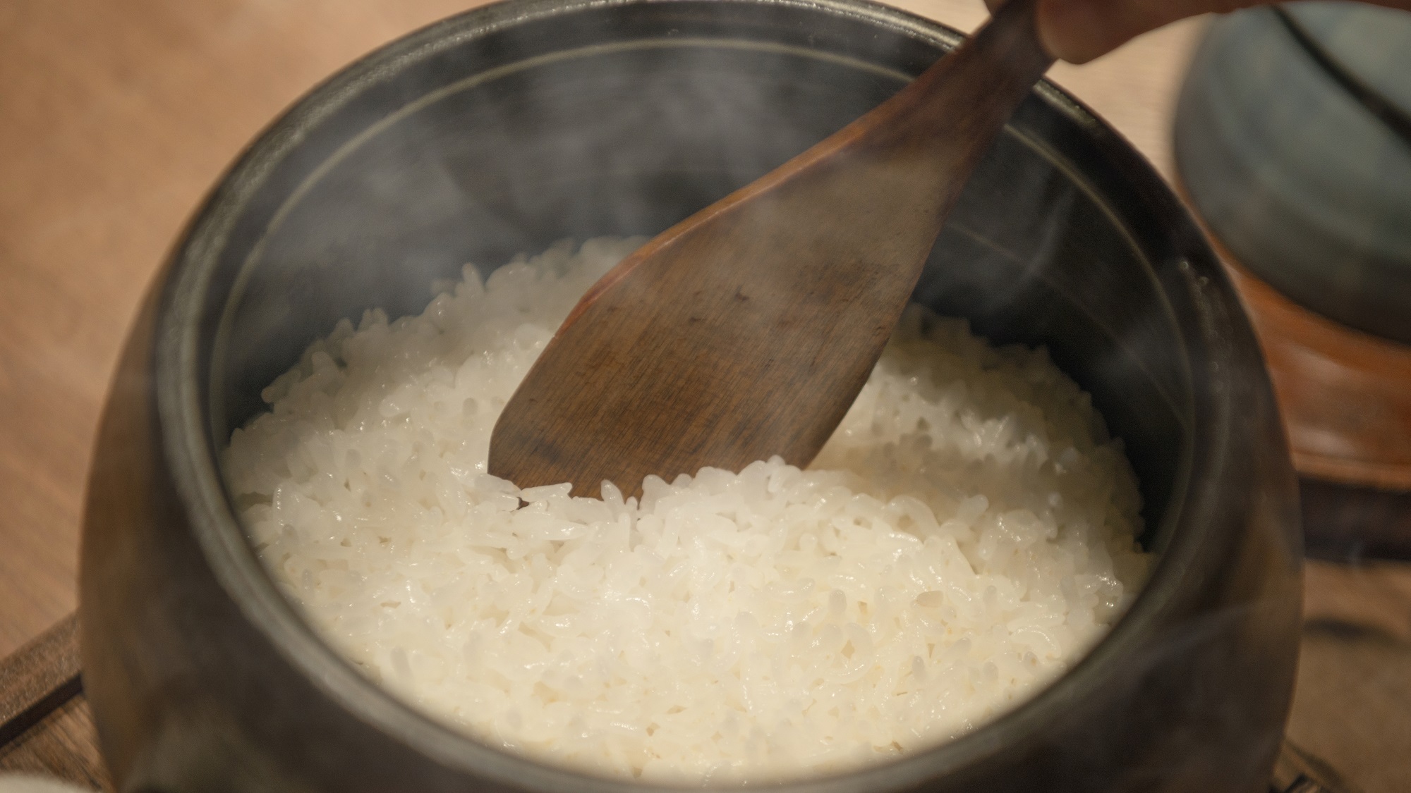 【Kuksa】水の分量にもこだわった道産米を炊き立てで召し上がれ。