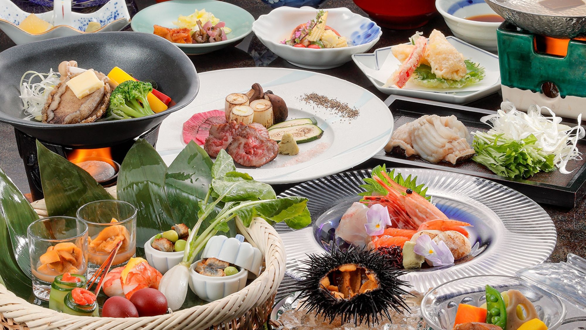 涼味と滋味が調和する【夏の料理長特別会席】鱧しゃぶと鮑陶板、福島牛網焼きを含む全11品≪個室確約≫