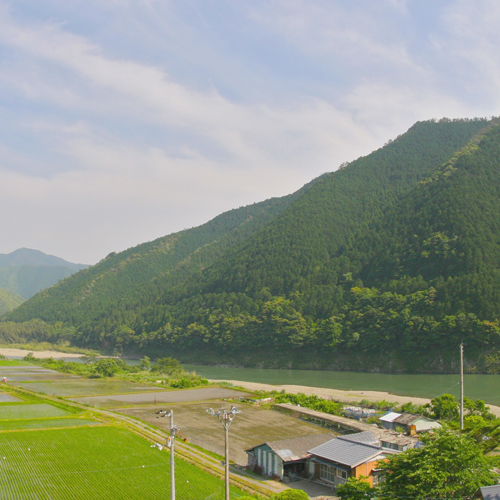 【宿周辺】日本最後の清流・四万十川に触れてみませんか？
