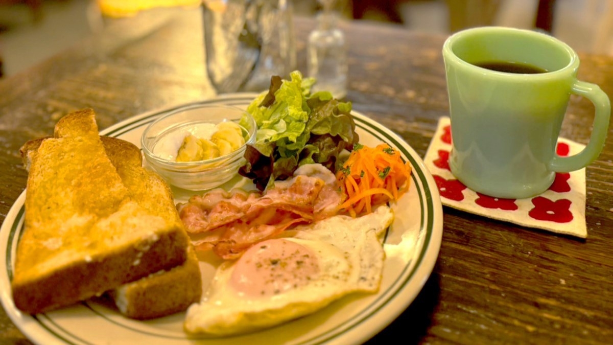 ☆朝食は地元人気カフェのアプリコットさんで『モーニングセット』☆朝食は7:30〜10:00！