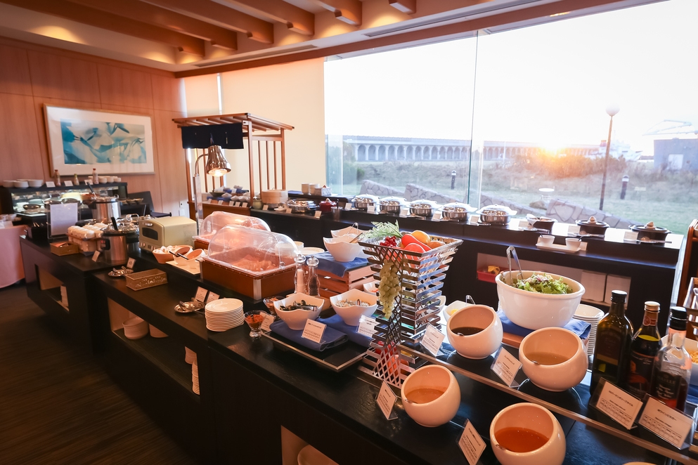 【2食付◇夏季限定】北海道を味わう☆夏季限定ディナーバイキング×選べる蟹or道産牛ローストビーフ♪
