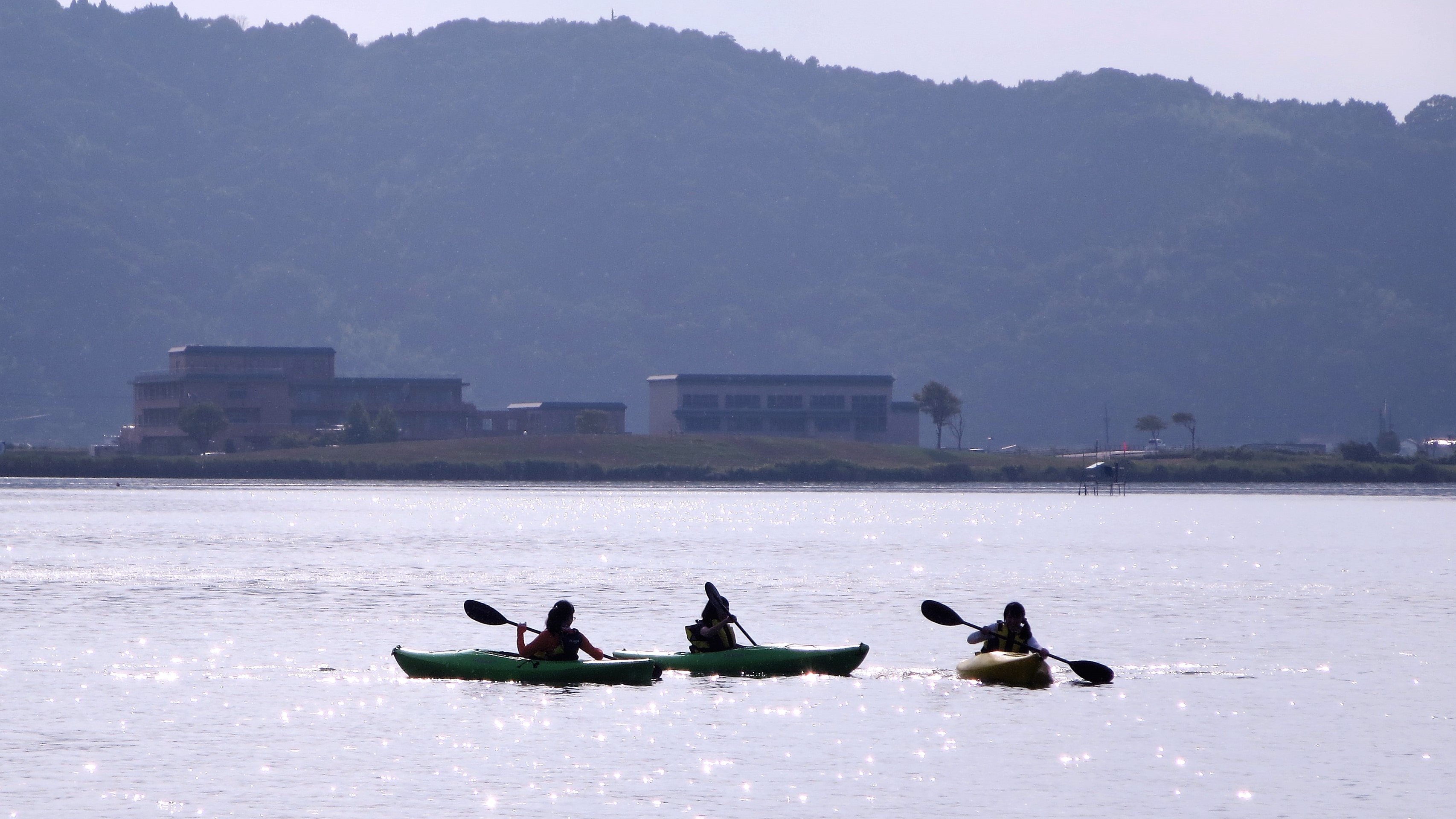 *【アクティビティ・カヤック】東郷湖にてカヤックをお楽しみいただく事もできます。